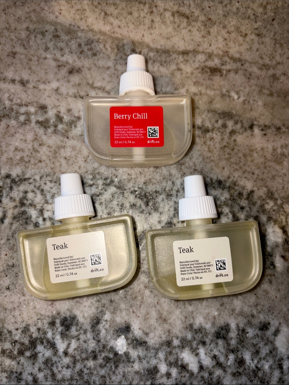 DRIFT Berry Chill & Teak Room Fragrance Refills - 22 ml